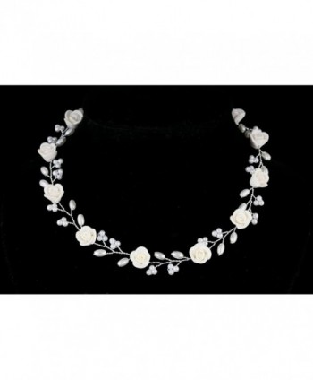 Handmade Beige Flower Pearls Necklace